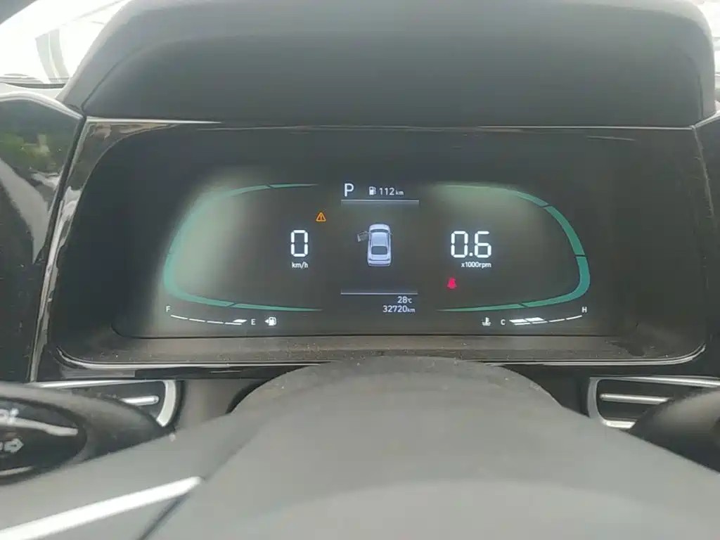 Hyundai Elantra — миниатюра 12