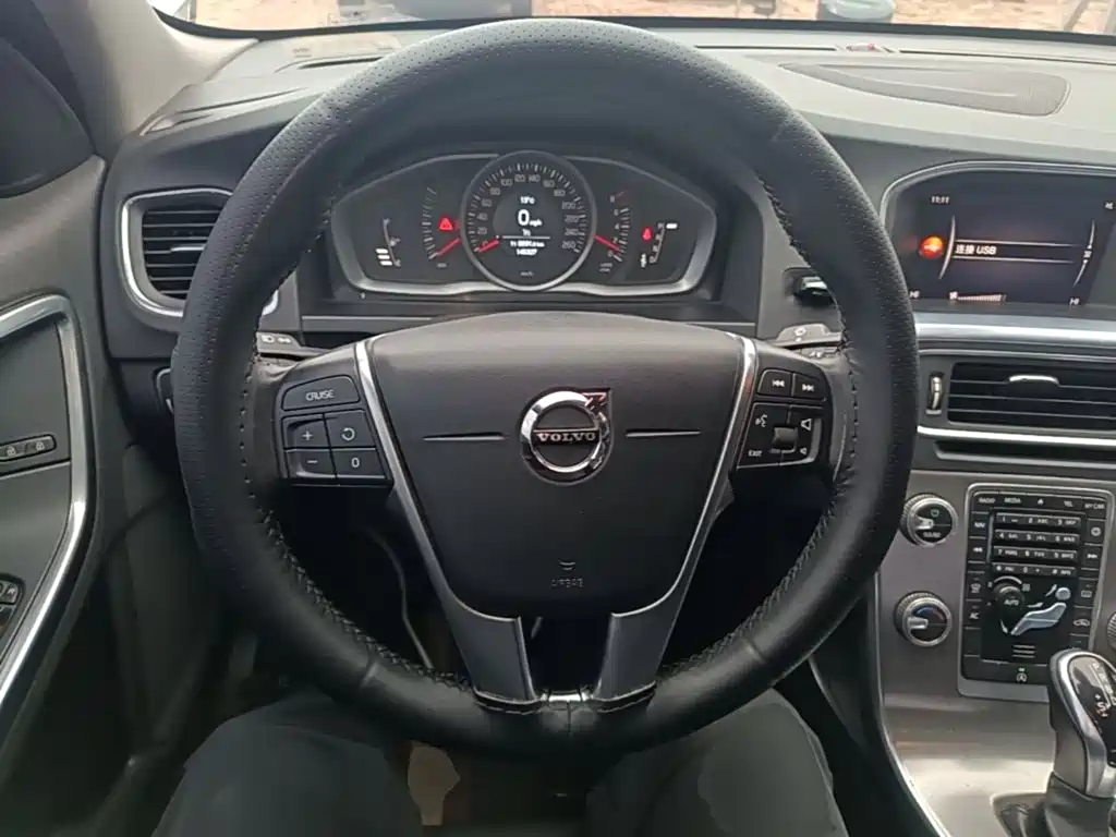 Volvo S60 — миниатюра 11