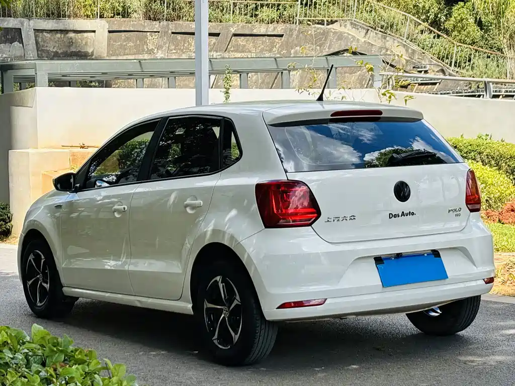 Volkswagen Polo — миниатюра 6