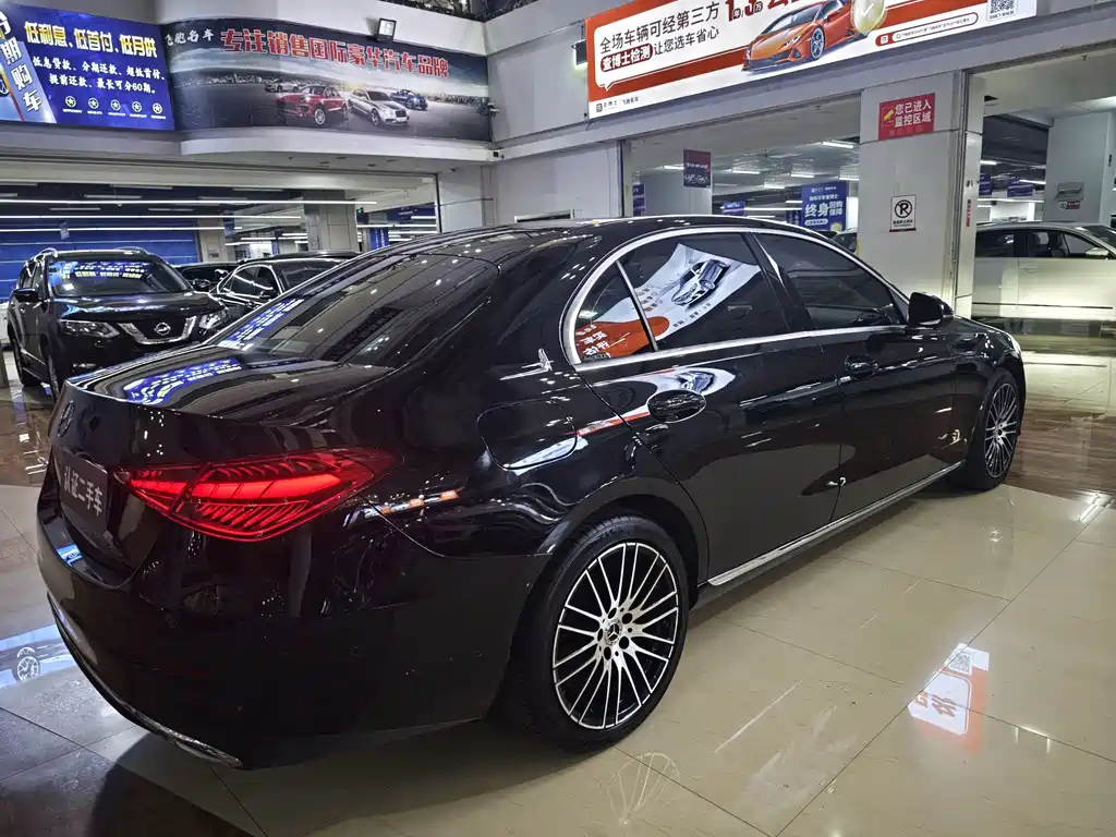 Mercedes-Benz C-Class — миниатюра 5