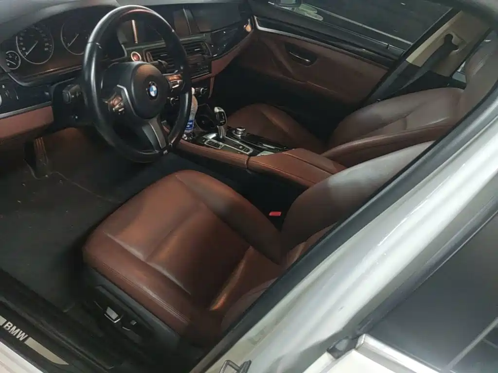 BMW 5 Series (Import) — миниатюра 15