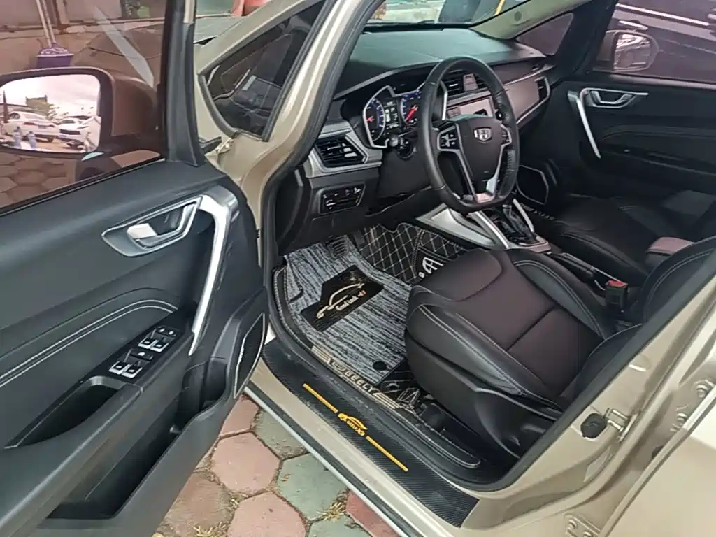 Geely Vision X3 — миниатюра 16
