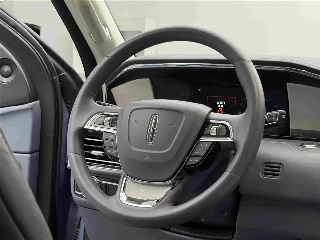 Lincoln Navigator — миниатюра 14