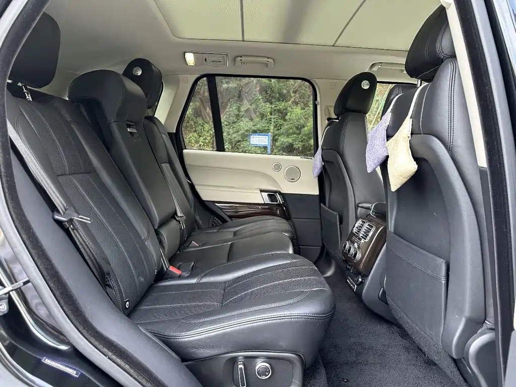 Land Rover Range Rover — миниатюра 7