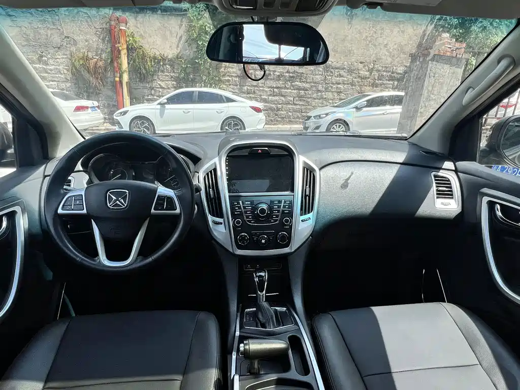 JMC Yusheng S350 — миниатюра 7