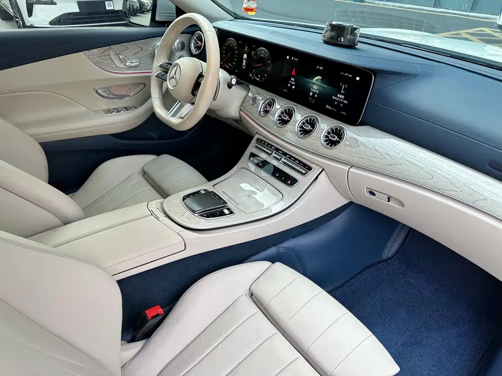 MERCEDES-BENZ E CLASS