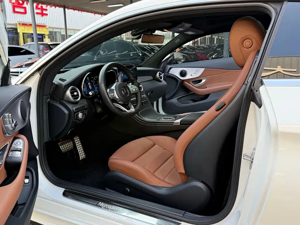 Mercedes-Benz C-Class (Import) — миниатюра 4