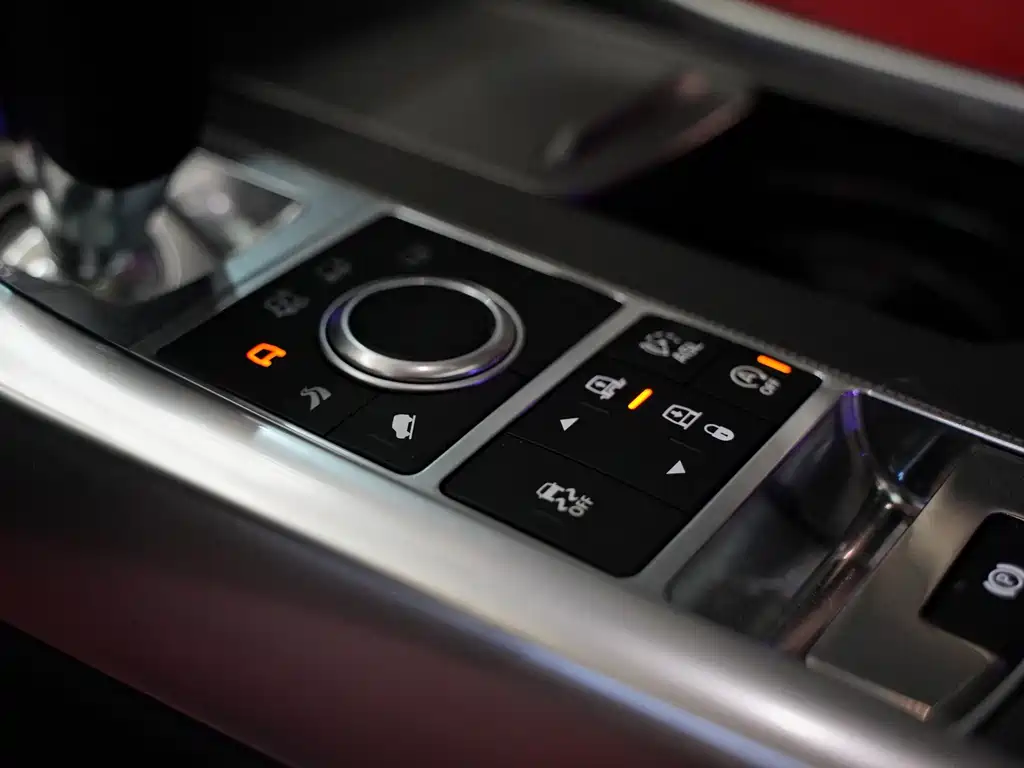 Land Rover Sport — миниатюра 12