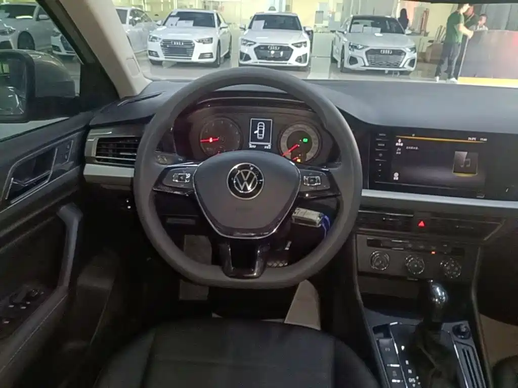 Volkswagen Lavida — миниатюра 11