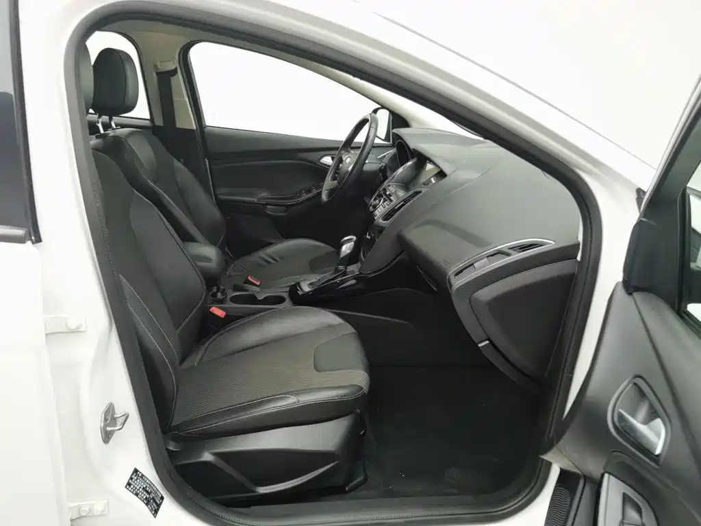 Ford Focus — миниатюра 23
