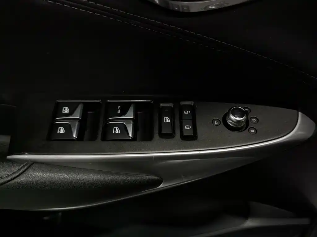 Changan Changan CS75PLUS — миниатюра 9