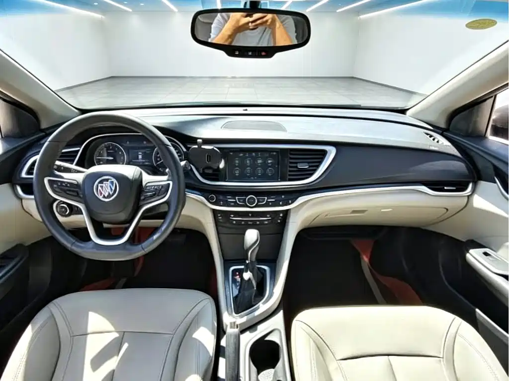 Buick Excelle — миниатюра 4