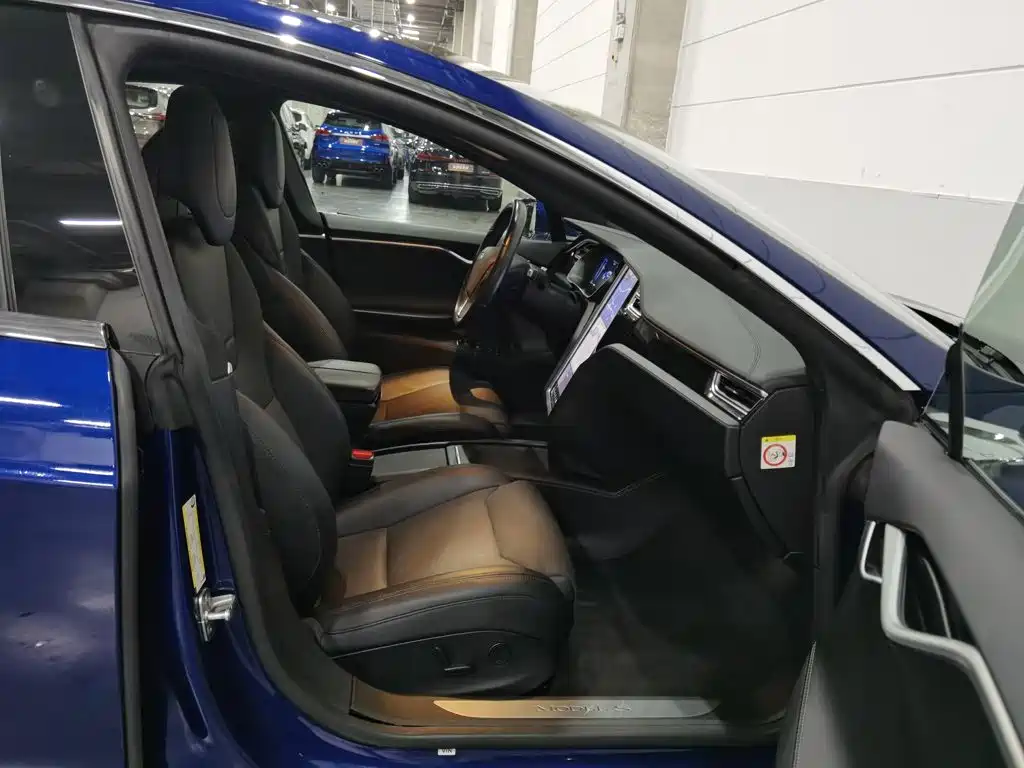 Tesla Model S — миниатюра 23