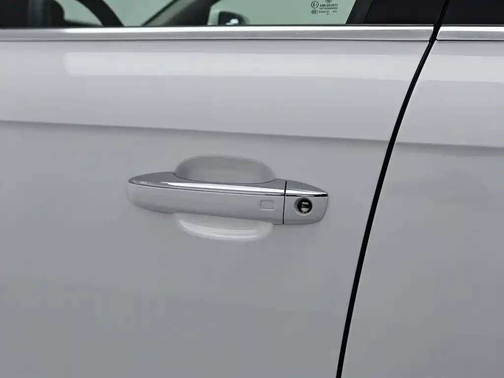 Audi A4L — миниатюра 18
