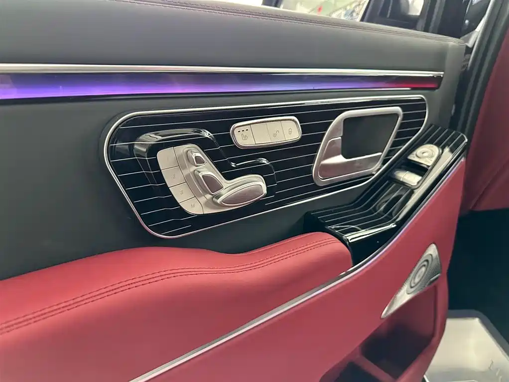 Mercedes-Benz Vito 2024 2.0T 7 мест