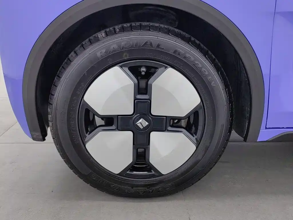 Baojun KiWi EV — миниатюра 17