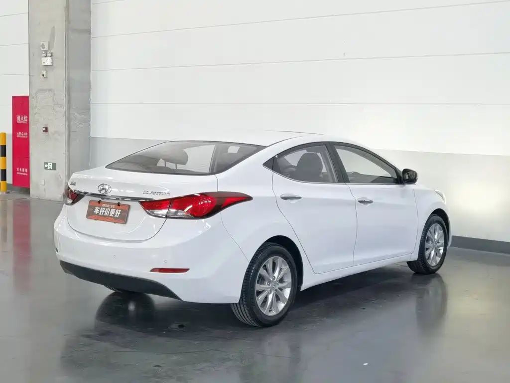 Hyundai Elantra Langdong — миниатюра 2