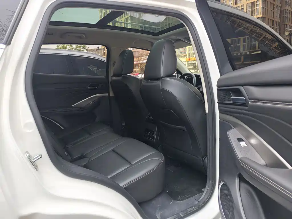 WEI PAI WEI BRAND VV6