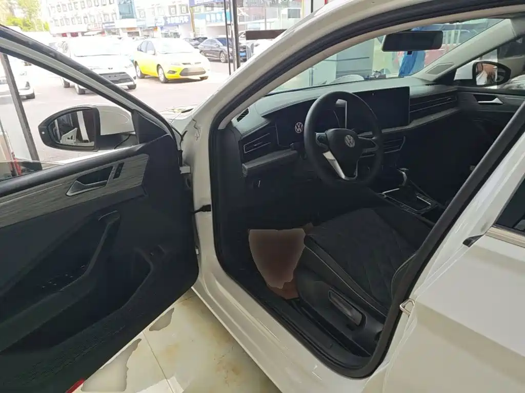 Volkswagen Sagitar — миниатюра 16