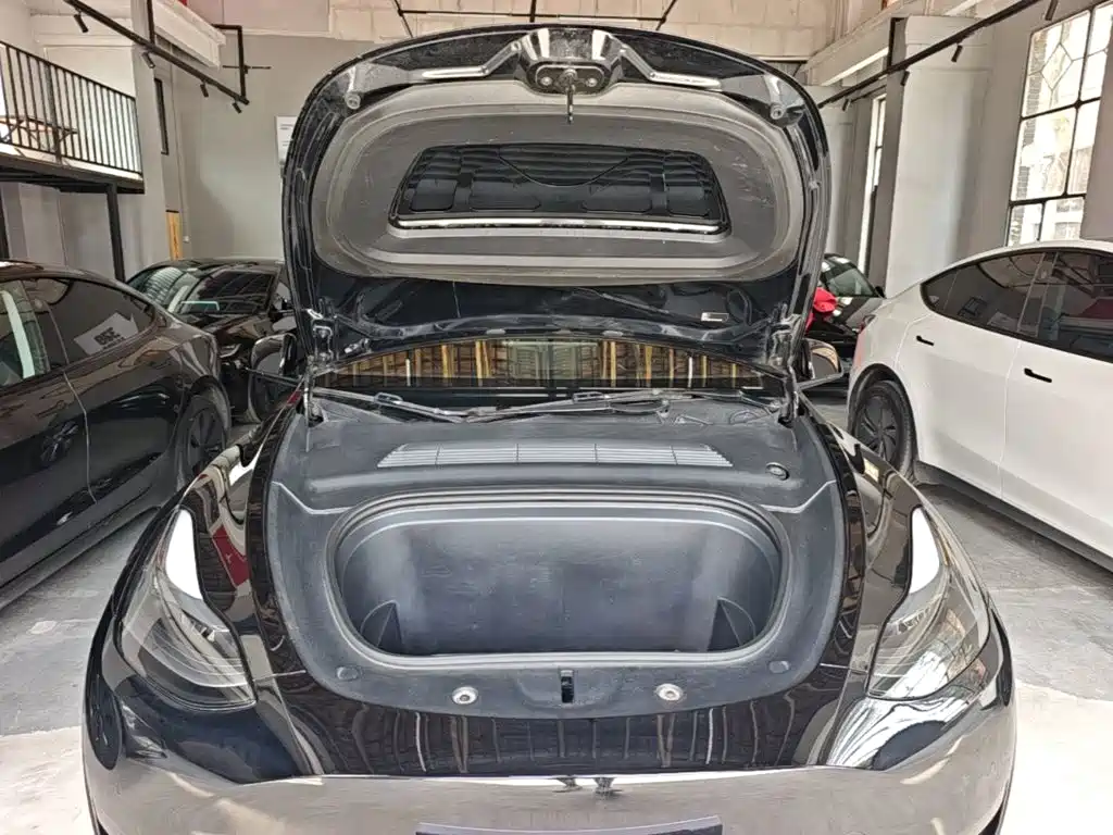 Tesla Model Y — фотографии объявления, Фото 20