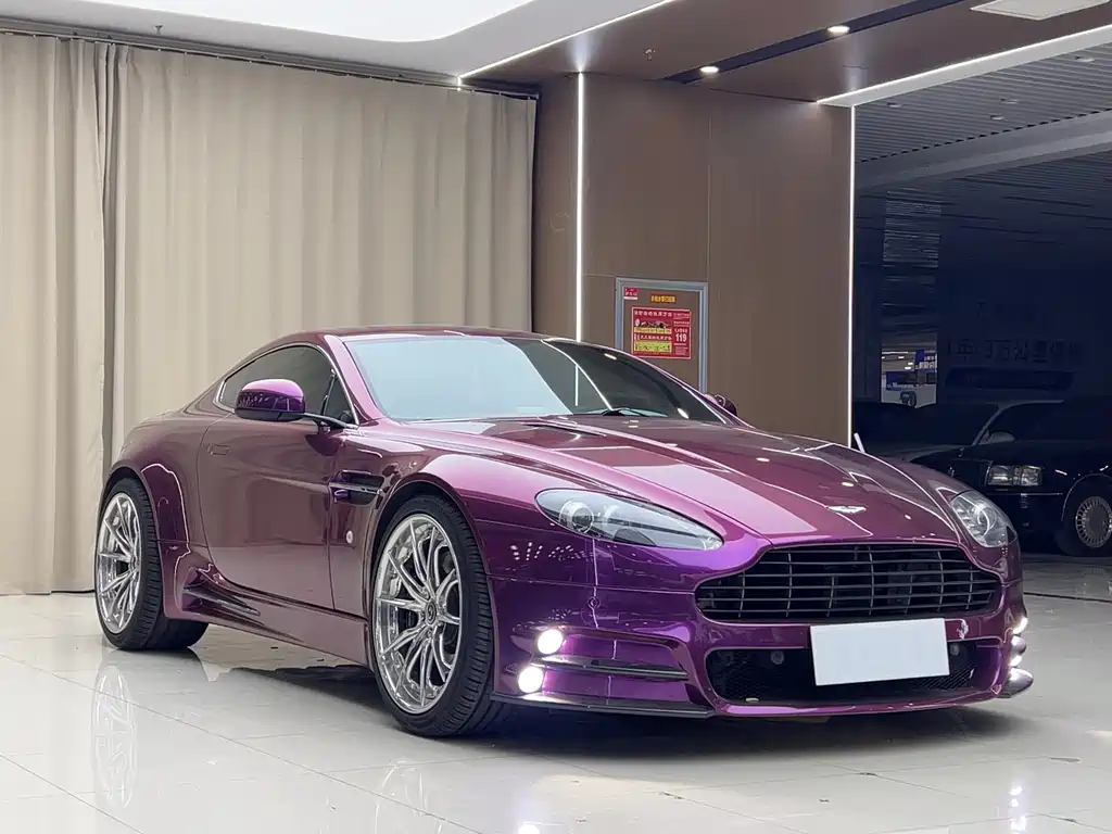 Aston Martin V8 Vantage 2011 4.7L Sportshift Coupe