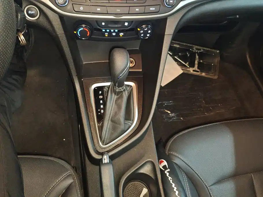 Buick Excelle — миниатюра 16