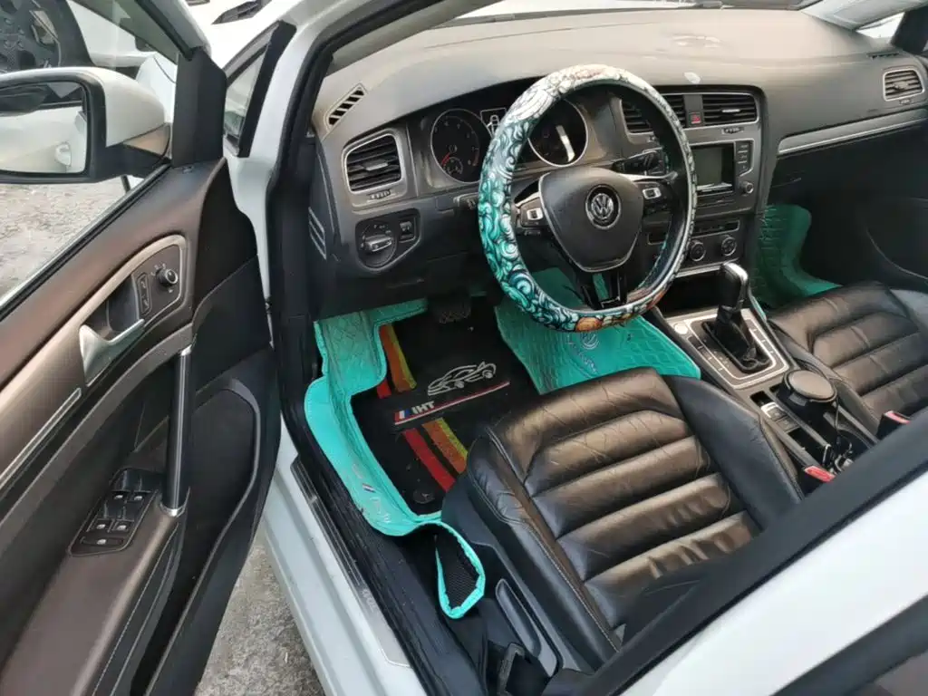 Volkswagen Golf — миниатюра 12