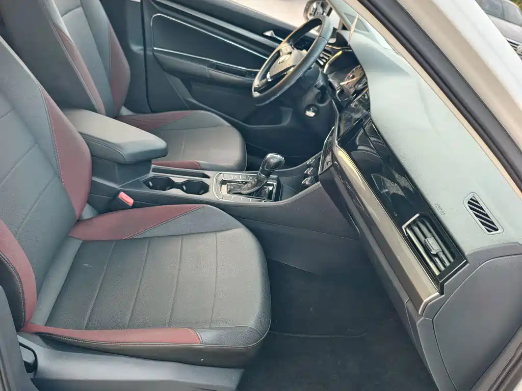 Volkswagen Bora — миниатюра 8