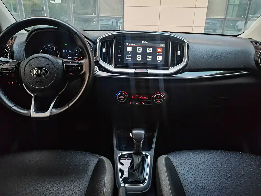Kia KX1 - фото 7