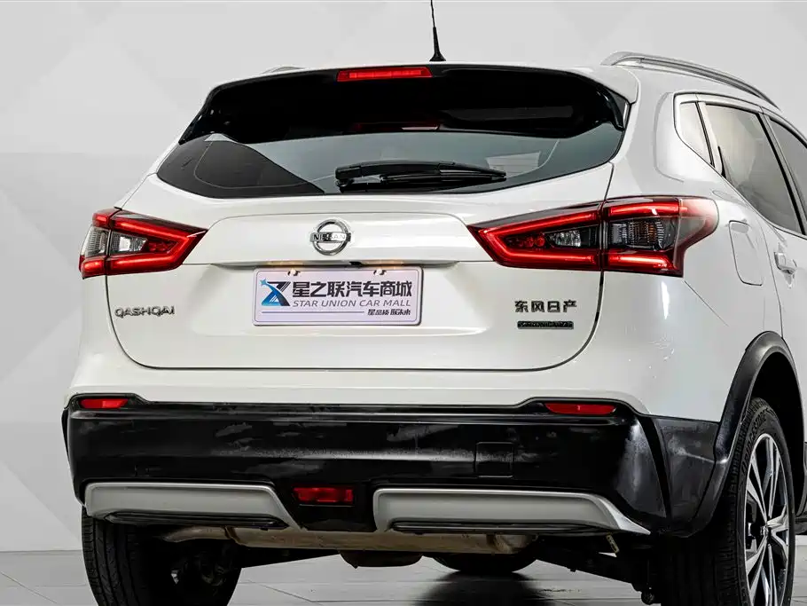 Nissan Qashqai — миниатюра 7