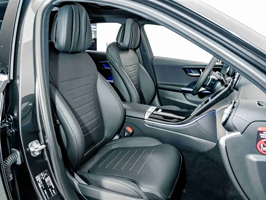Mercedes-Benz C-Class — миниатюра 17