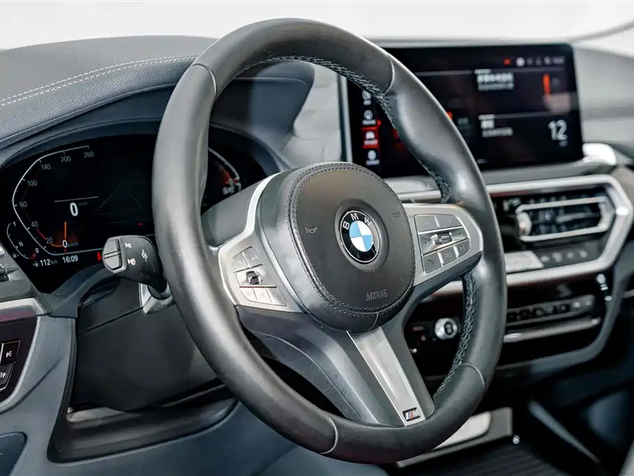 BMW X3 — миниатюра 9