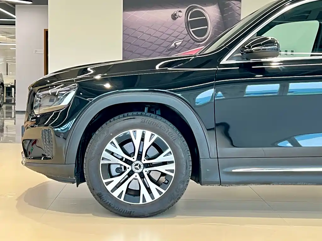 Mercedes-Benz GLB 2024 GLB 220