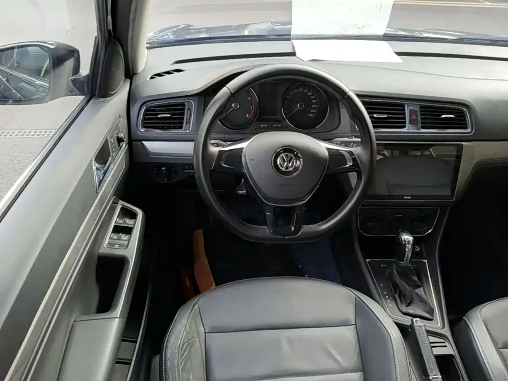 Volkswagen Lavida — миниатюра 11