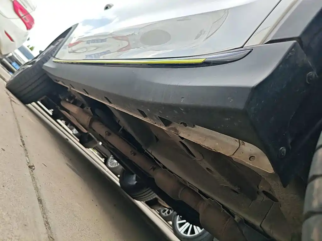 Roewe RX5 New Energy — миниатюра 21