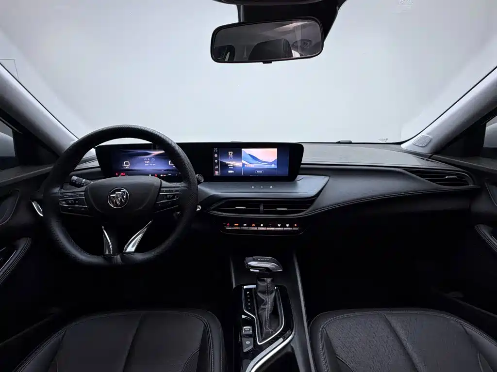 Buick Verano — миниатюра 12