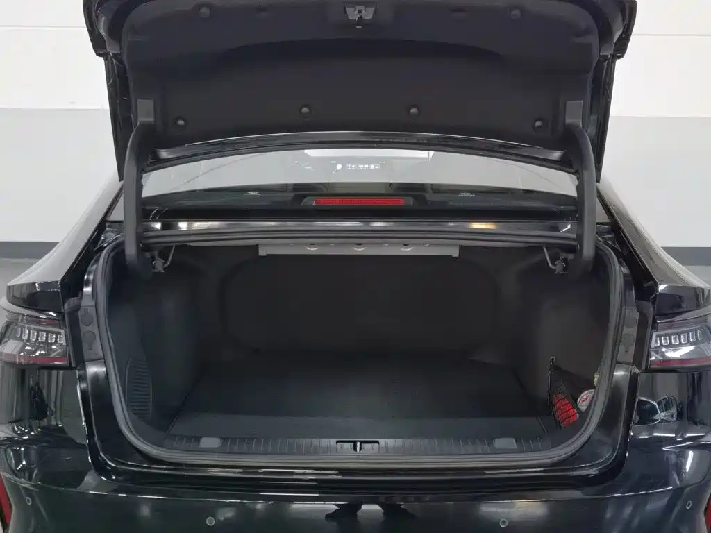 Chery Arrizo 8 — миниатюра 16