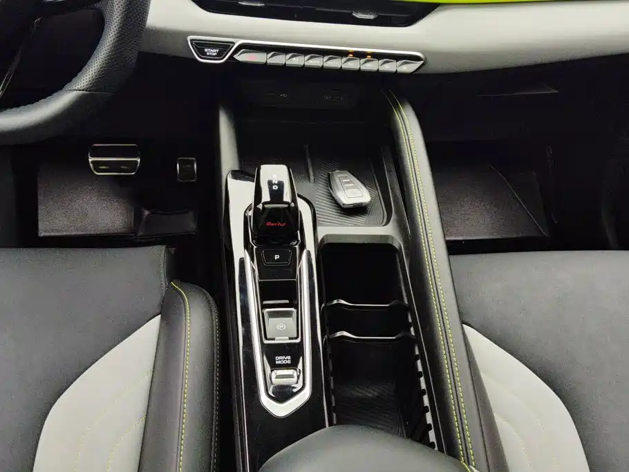 Geely Binyue — миниатюра 16