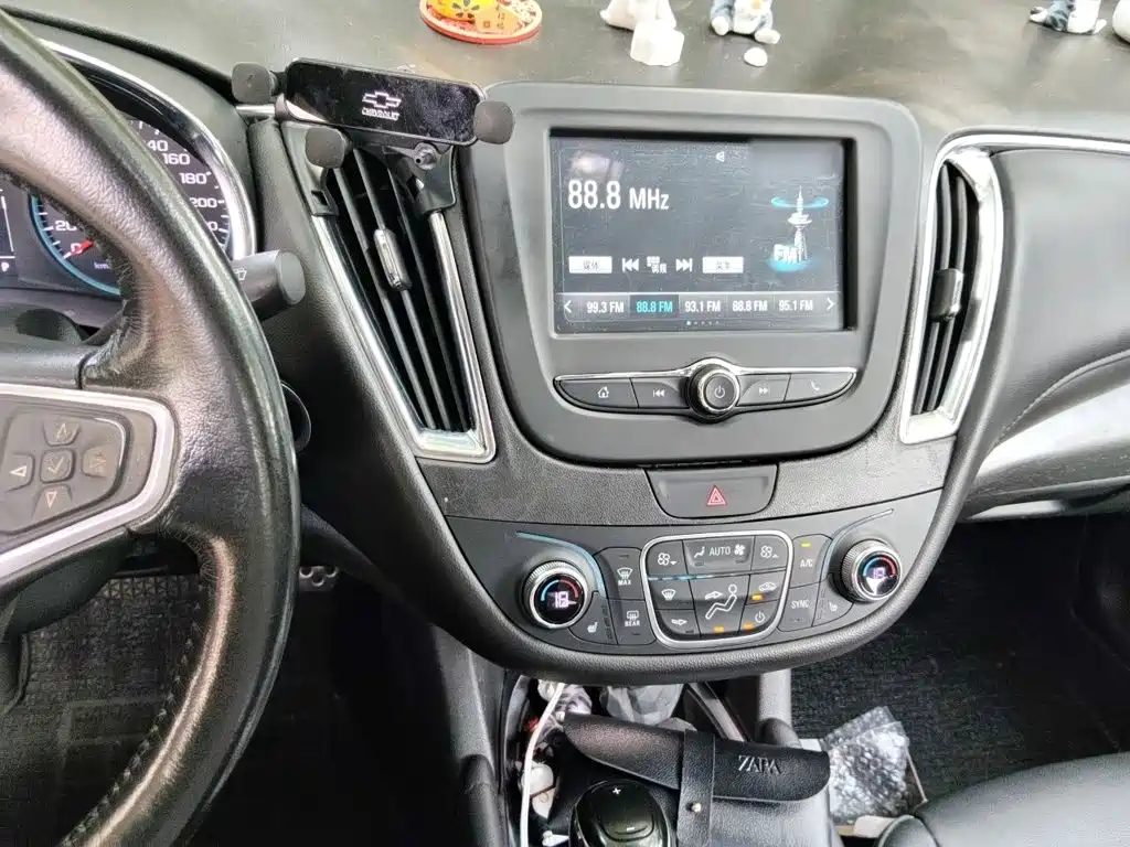 Chevrolet Malibu XL — миниатюра 6