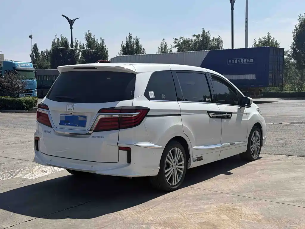 Honda Elysion — миниатюра 8
