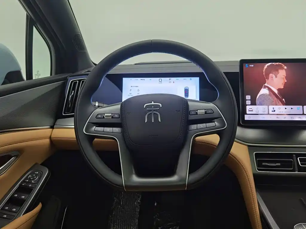 BYD L DM-i — миниатюра 11