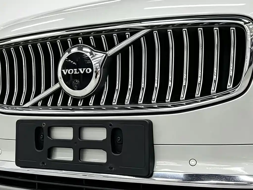 Volvo S90 — миниатюра 17