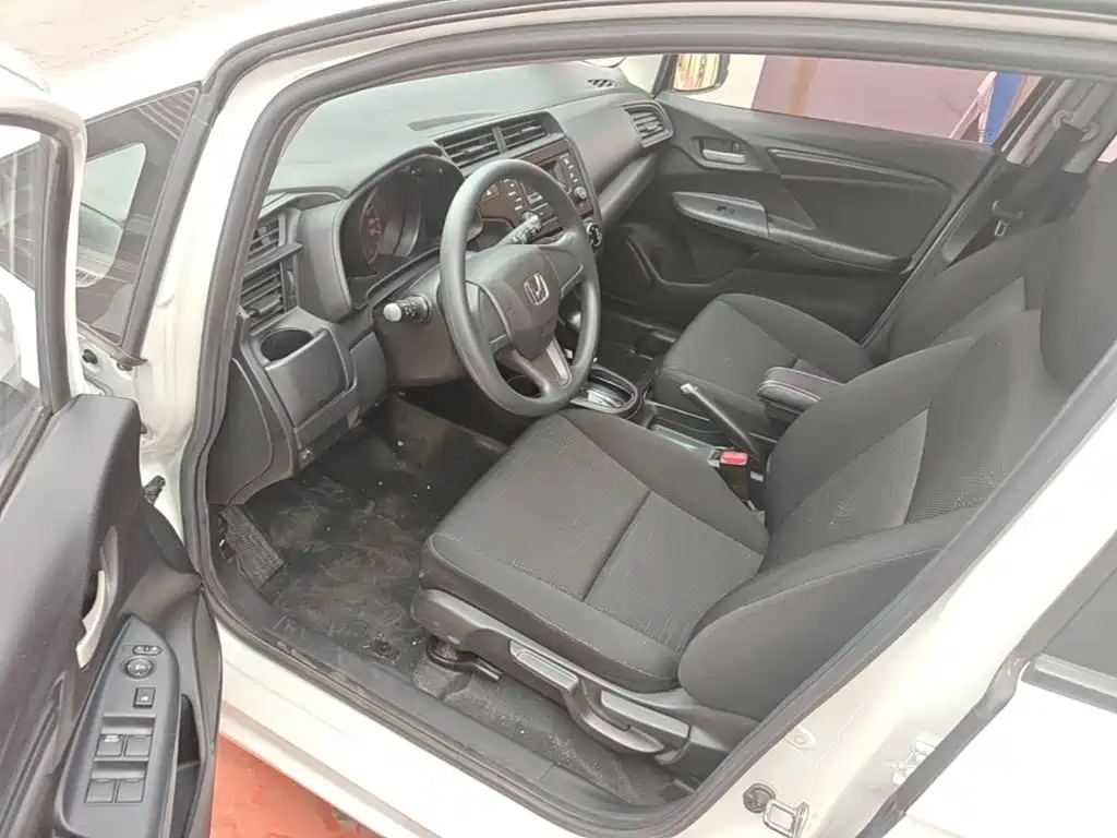 Honda Fit — миниатюра 16