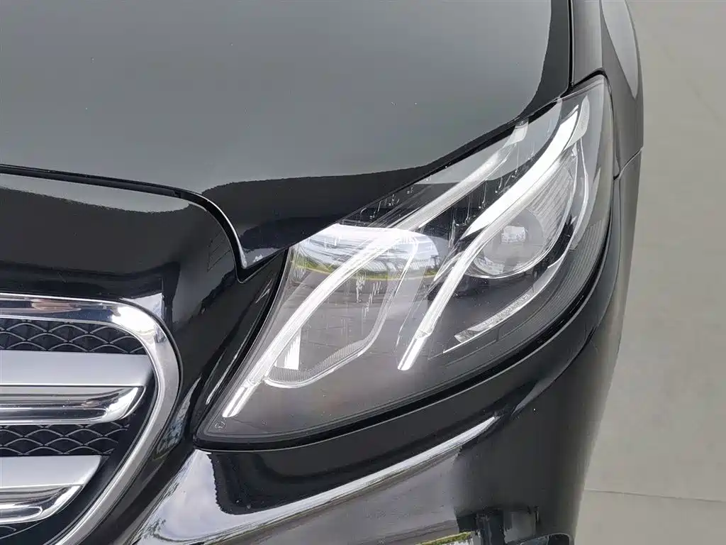 Mercedes-Benz E-Class E 2017 E 300 L Sport Fashion