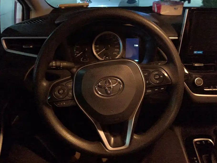 Toyota Corolla — миниатюра 15