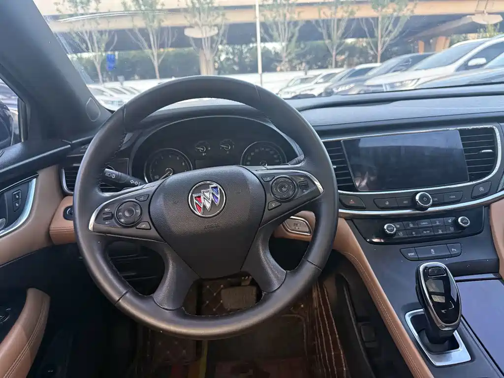 Buick LaCrosse — миниатюра 7