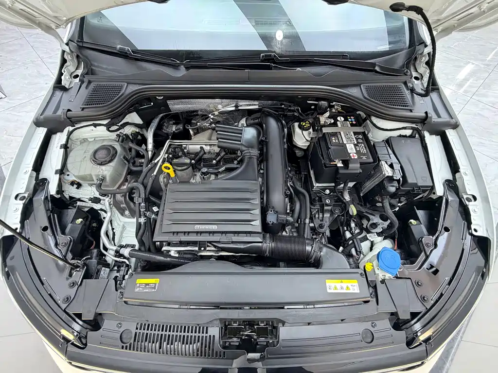 Volkswagen Golf — миниатюра 24