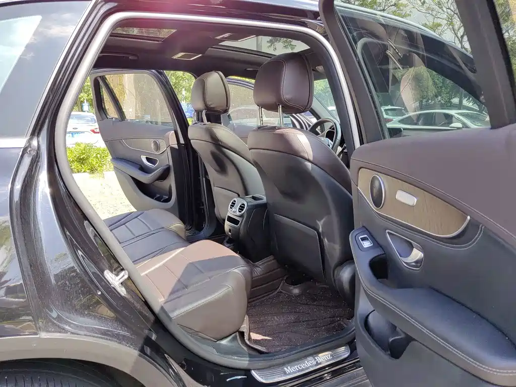 Mercedes-Benz GLC — миниатюра 12