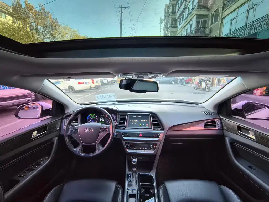 Hyundai Sonata PHEV — миниатюра 7