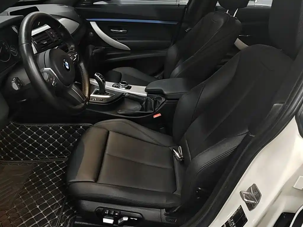 BMW 3 Series GT 3 GT 2018 320i M Sport
